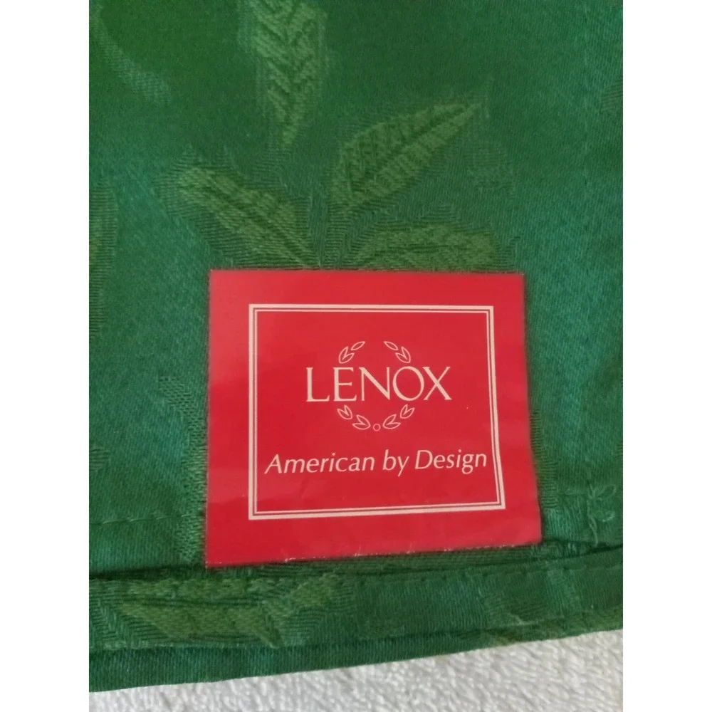 Lenox Green Holly Damask Set of 6 Napkins 18
